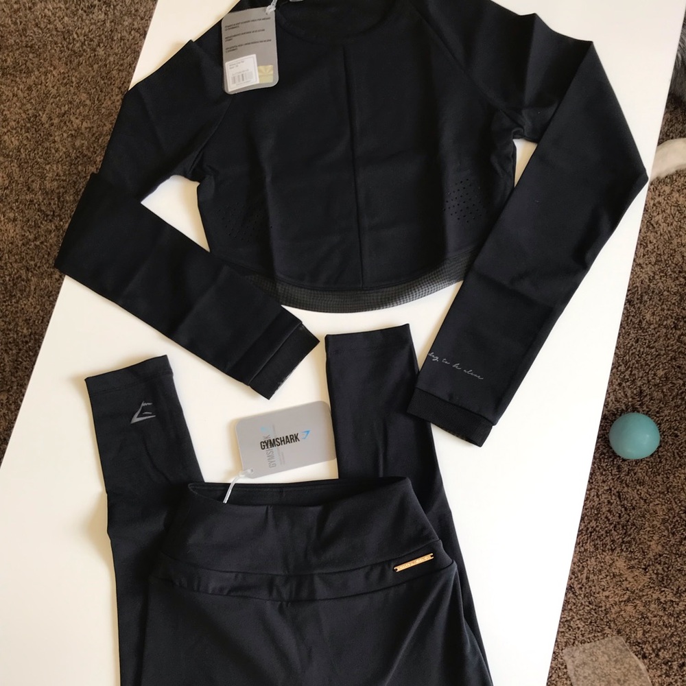 Gymshark Whitney Set in Black